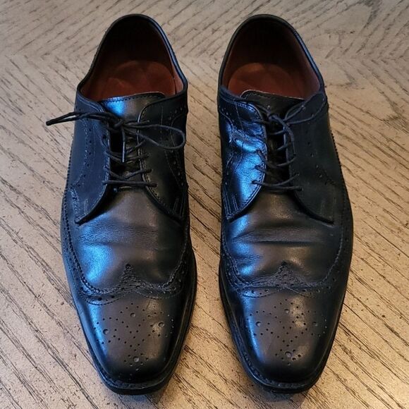 Allen Edmonds lace up dress shoe size 9.5 🖤 - Picture 2 of 8
